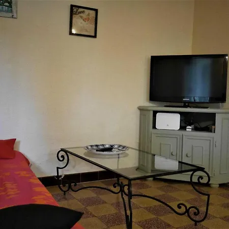 Dom wakacyjny Les Platanes