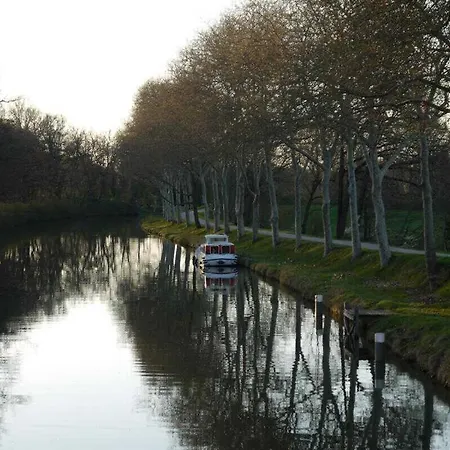 Les Platanes Dom wakacyjny *