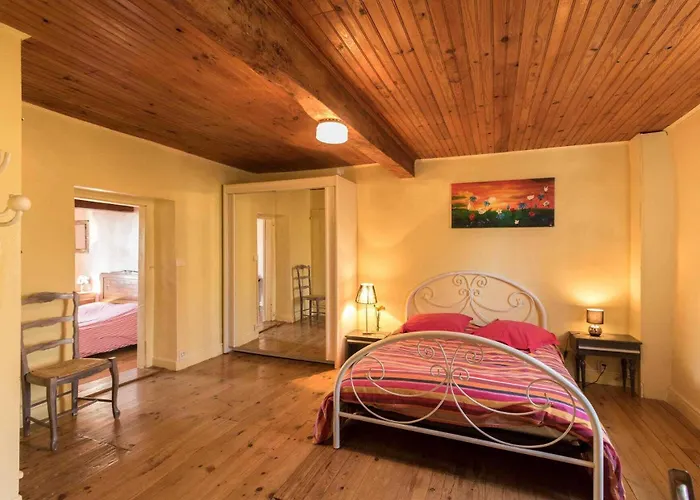 Les Platanes Hébergement de vacances